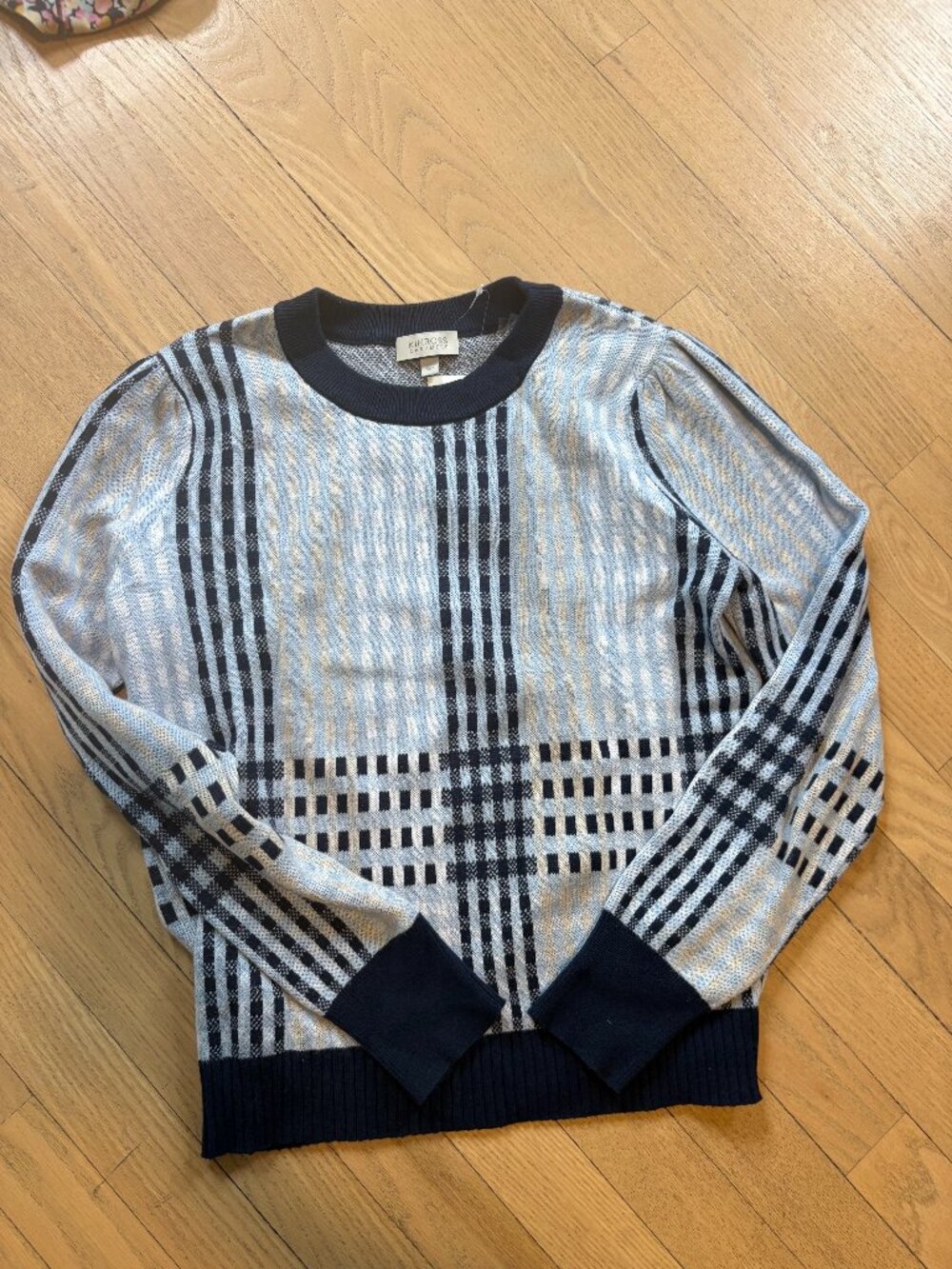 Kinross Cashmere sweater, size small